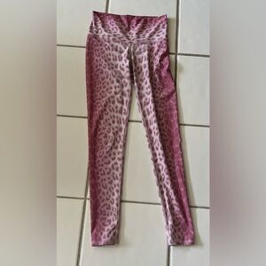 Niyama Sol Pink Leopard Print Leggings